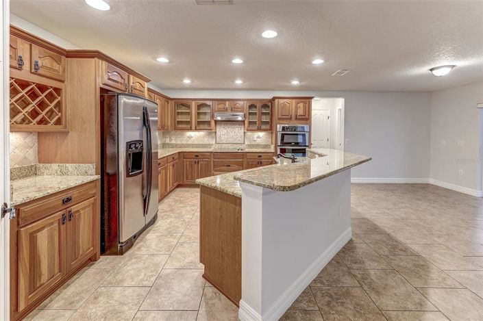 Image No.19-3 Bed Property for sale