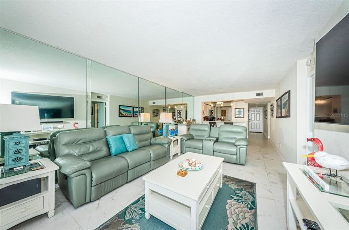 Image No.14-2 Bed Property for sale