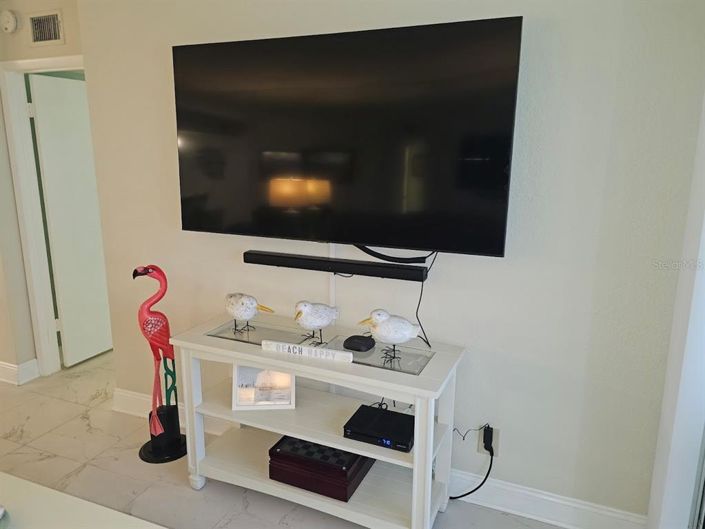 Image No.15-2 Bed Property for sale