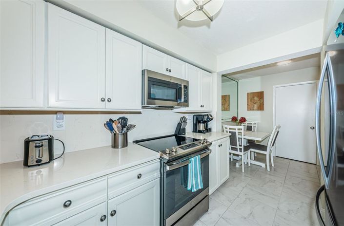 Image No.7-2 Bed Property for sale