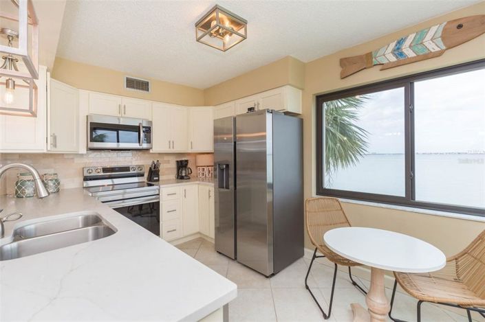 Image No.14-2 Bed Property for sale