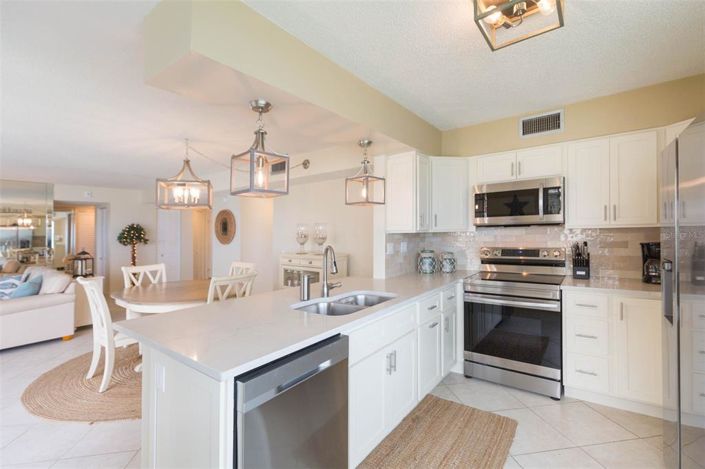 Image No.17-2 Bed Property for sale