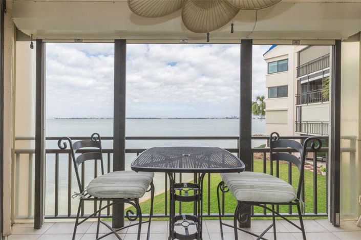 Image No.19-2 Bed Property for sale