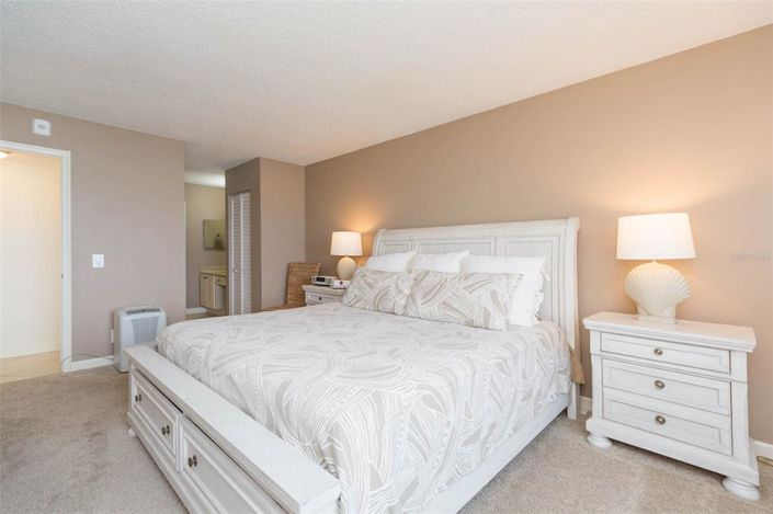 Image No.22-2 Bed Property for sale