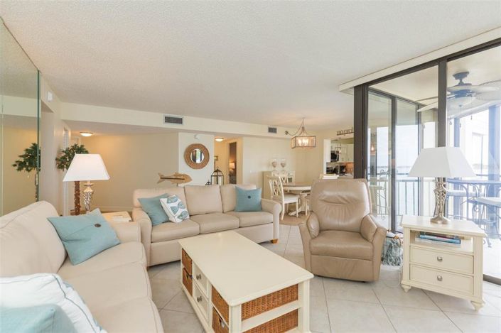 Image No.7-2 Bed Property for sale