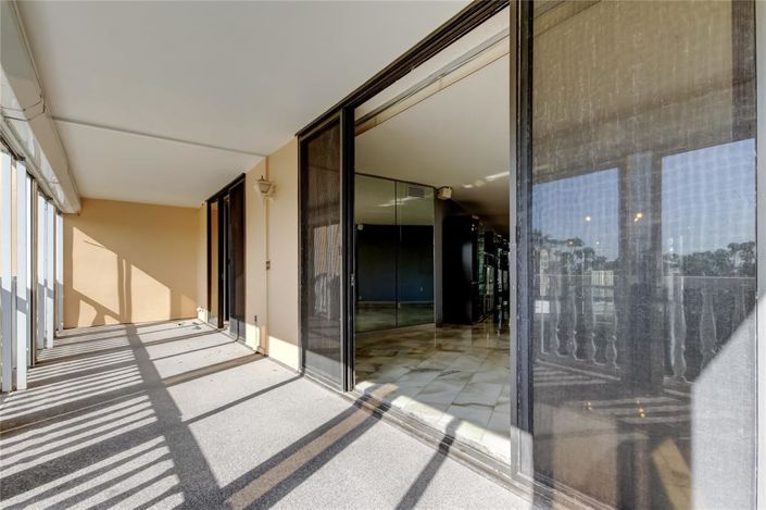 Image No.27-2 Bed Property for sale