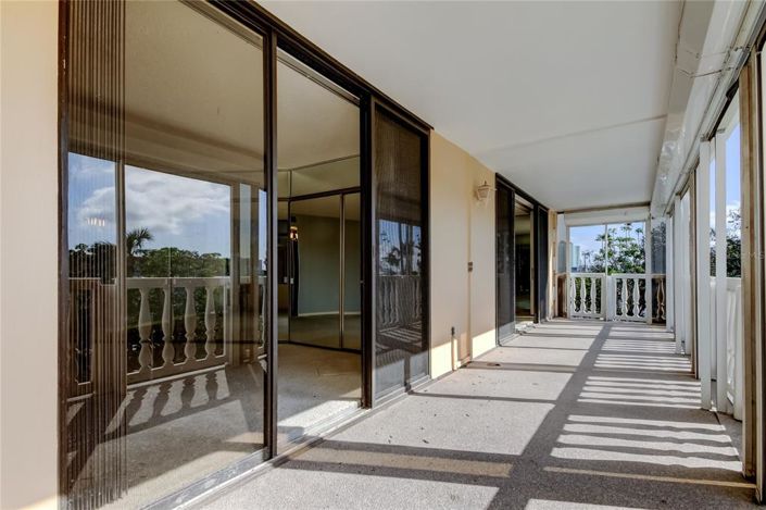 Image No.31-2 Bed Property for sale