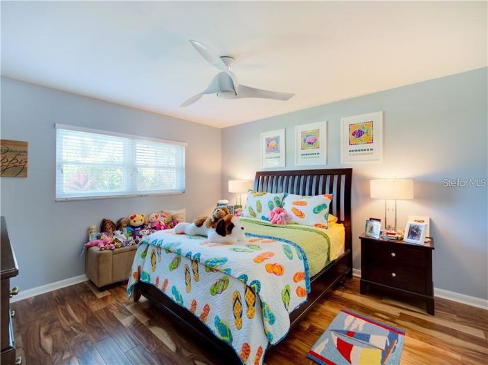 Image No.35-3 Bed Property for sale