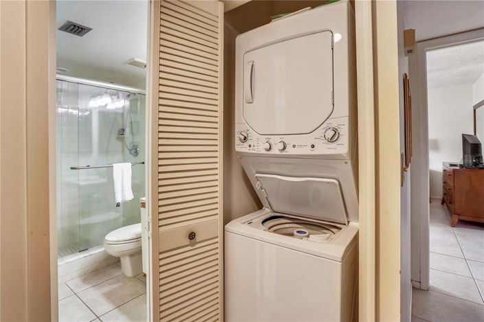 Image No.19-2 Bed Property for sale