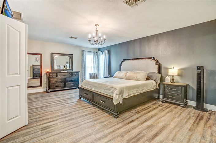 Image No.21-Propriété de 6 chambres à vendre à Clermont