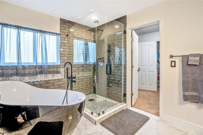 Image No.24-Propriété de 6 chambres à vendre à Clermont