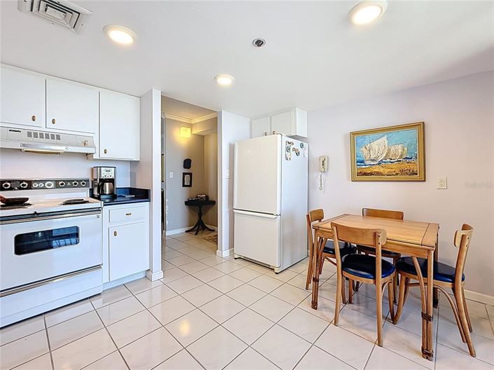 Image No.15-3 Bed Property for sale