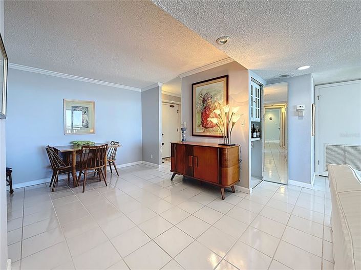 Image No.20-3 Bed Property for sale