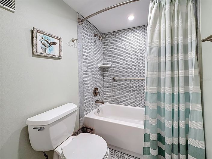 Image No.36-3 Bed Property for sale