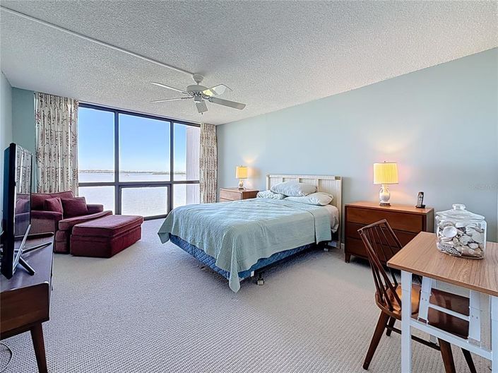 Image No.41-3 Bed Property for sale