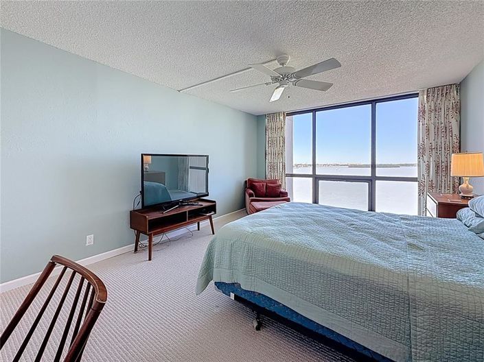 Image No.42-3 Bed Property for sale