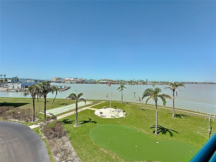 Image No.74-3 Bed Property for sale