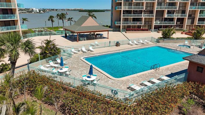 Image No.75-3 Bed Property for sale