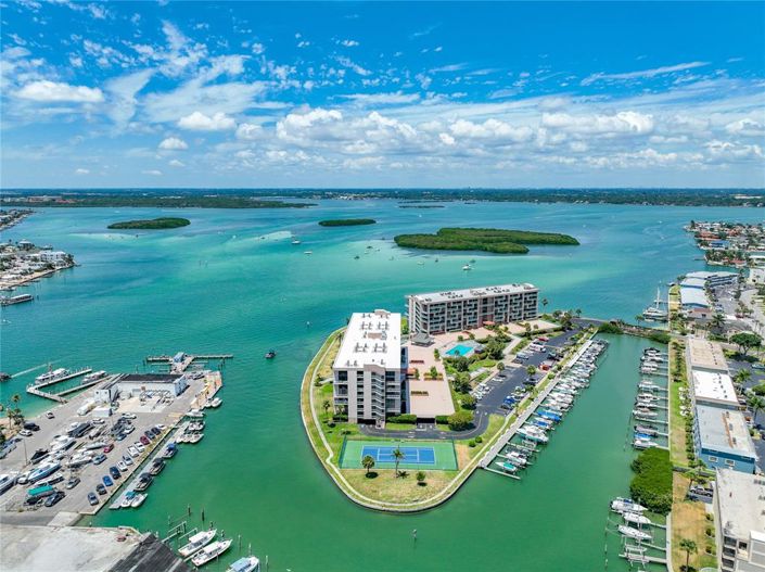 Image No.95-3 Bed Property for sale