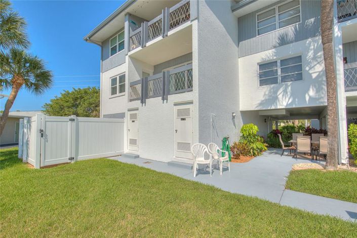 Image No.33-2 Bed Property for sale