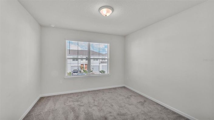 Image No.30-3 Bed Townhouse for sale