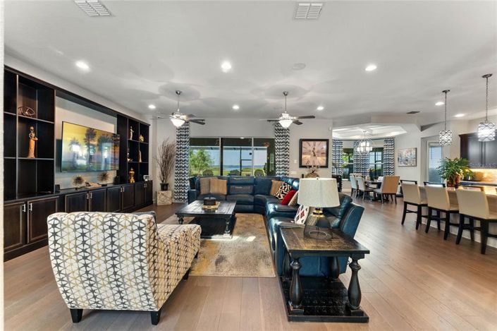 Image No.9-Propriété de 5 chambres à vendre à Kissimmee