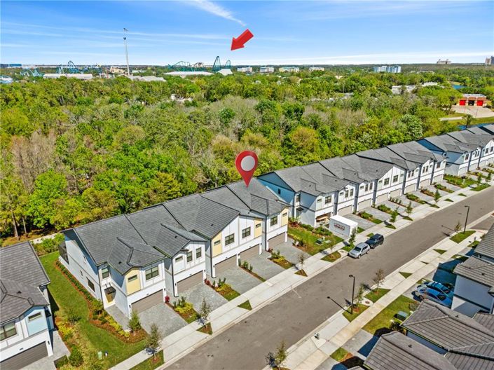 Image No.1-5 Bed Townhouse for sale