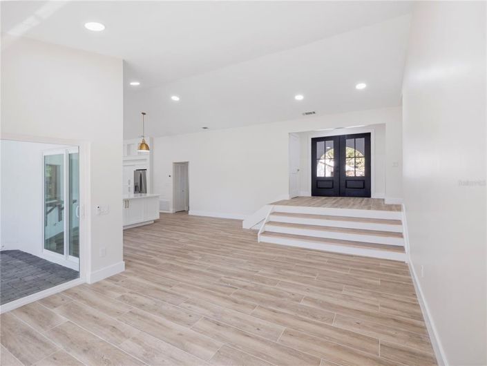 Image No.18-4 Bed Property for sale