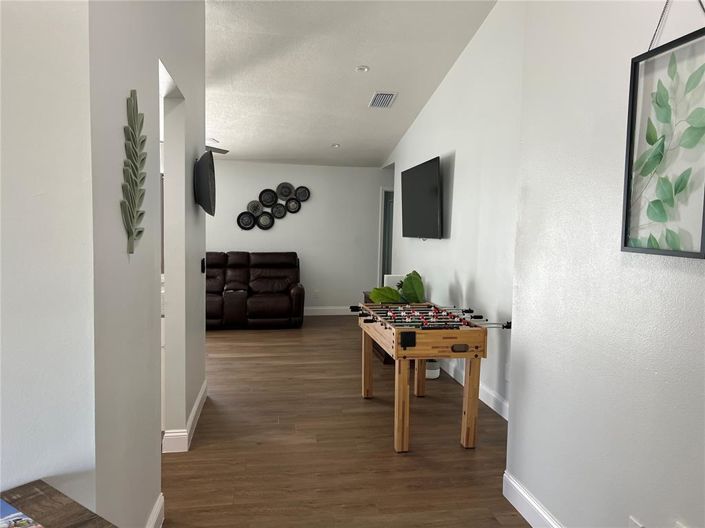 Image No.10-3 Bed Property for sale