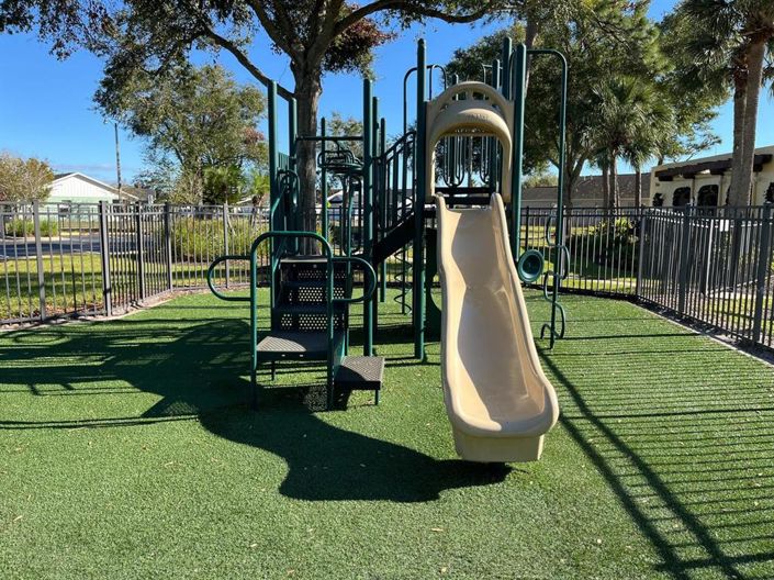 Image No.28-3 Bed Property for sale