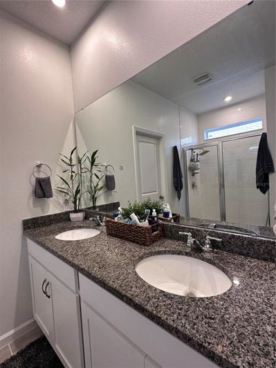 Image No.23-4 Bed Property for sale