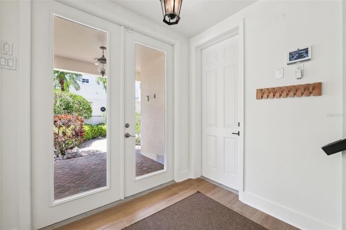 Image No.10-3 Bed Townhouse for sale