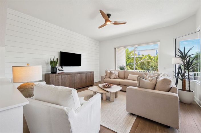 Image No.13-3 Bed Townhouse for sale