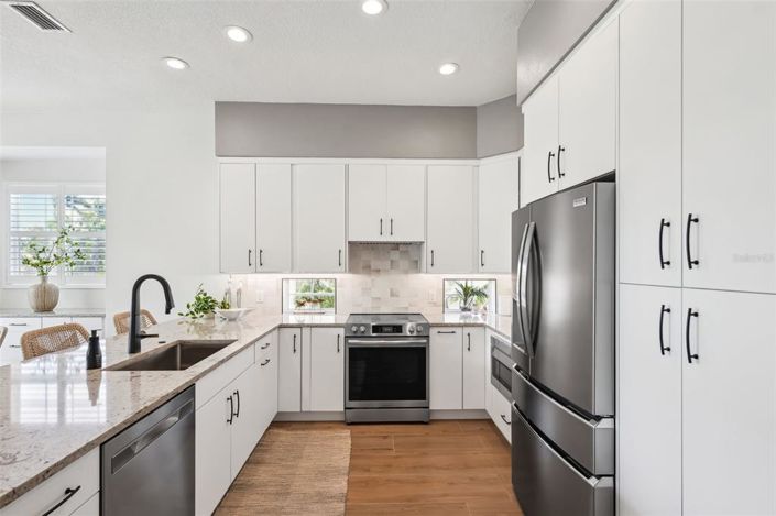 Image No.24-3 Bed Townhouse for sale