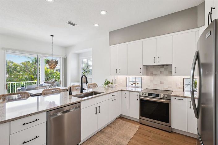 Image No.26-3 Bed Townhouse for sale