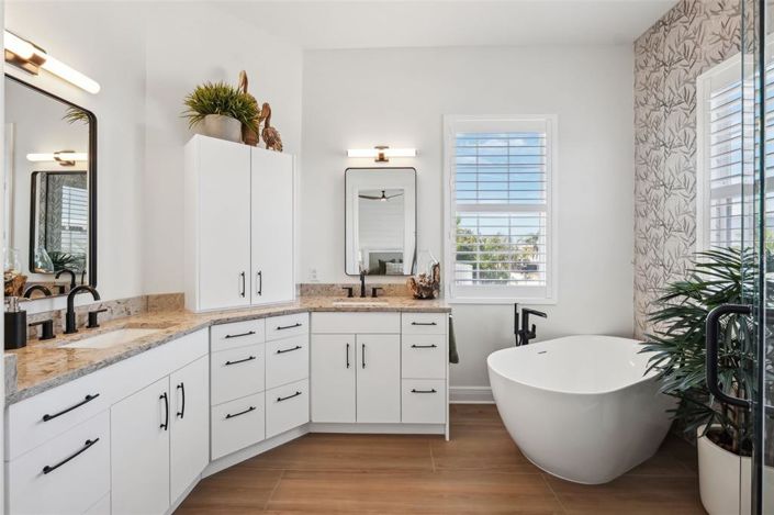 Image No.36-3 Bed Townhouse for sale