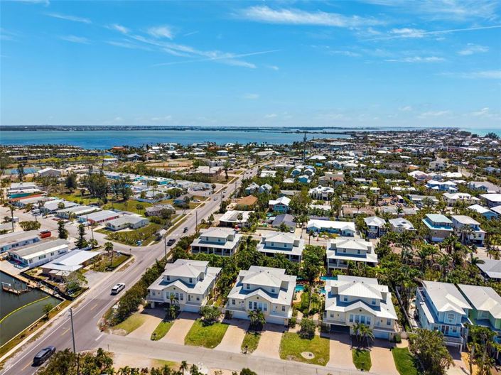 Image No.51-3 Bed Townhouse for sale