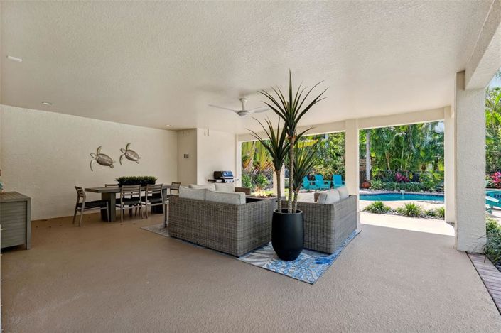 Image No.6-3 Bed Townhouse for sale