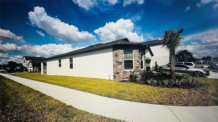 Image No.3-3 Bed Property for sale