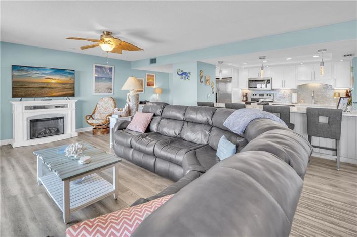 Image No.10-2 Bed Property for sale