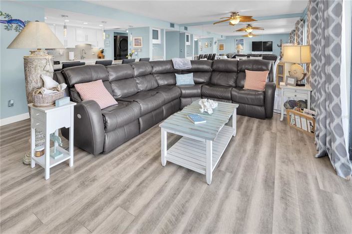 Image No.11-2 Bed Property for sale