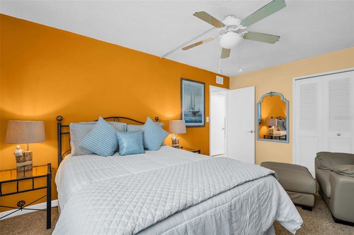 Image No.17-2 Bed Property for sale