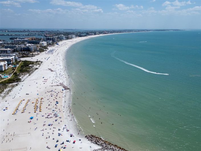 Image No.28-2 Bed Property for sale