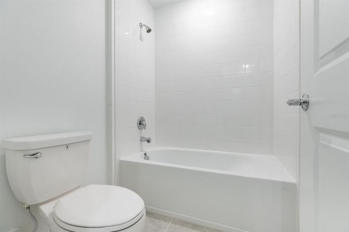 Image No.11-5 Bed Property for sale