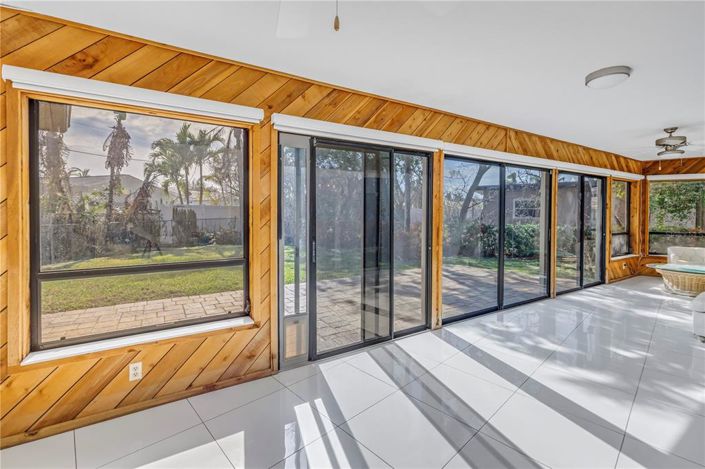 Image No.32-3 Bed Property for sale