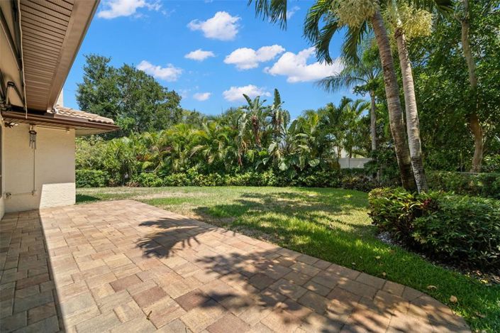 Image No.9-3 Bed Property for sale