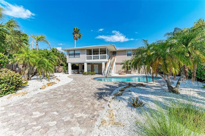 Image No.44-3 Bed Property for sale