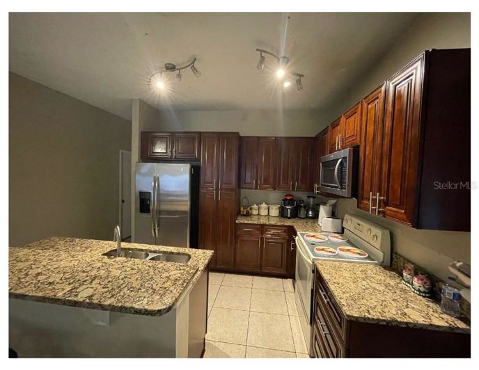 Image No.11-4 Bed Property for sale