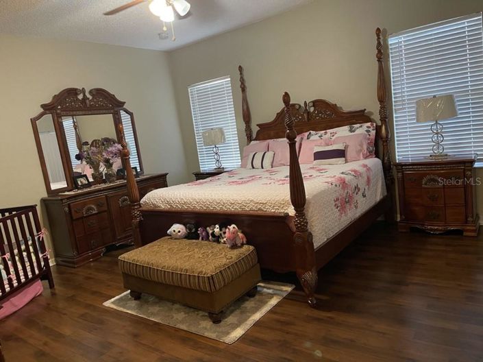 Image No.13-4 Bed Property for sale