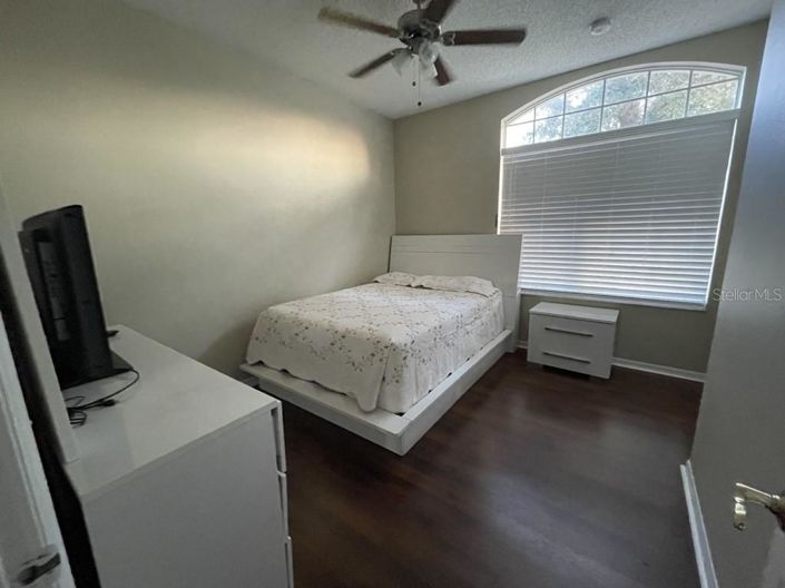 Image No.15-4 Bed Property for sale